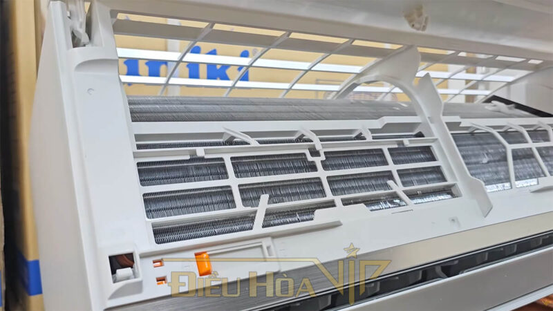 Dàn lạnh điều hòa Panasonic YZ12AKH-8