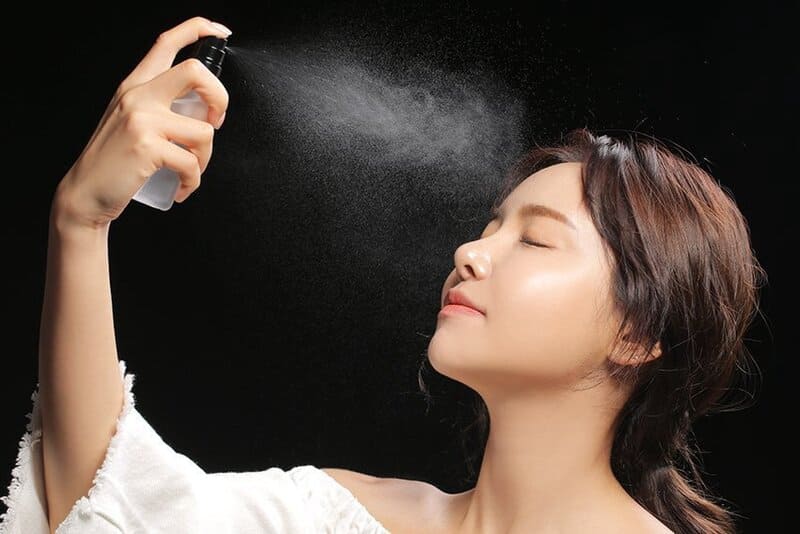 Xịt khoáng - Giải pháp thông minh để cung cấp độ ẩm cho làn da bạn