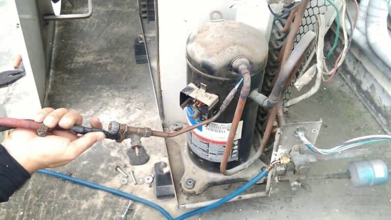 Máy nén đóng vai trò vô cùng quan trọng trong việc cung cấp khí lạnh cho căn phòng